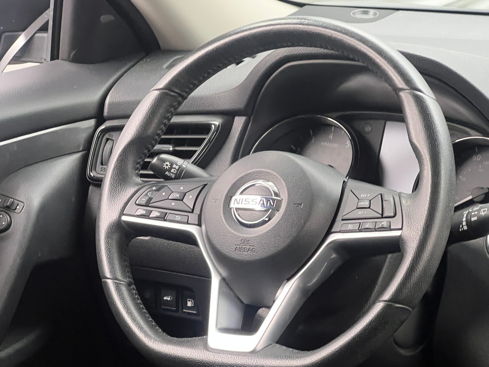 Thumbnail: 2019 Nissan Rogue - 5