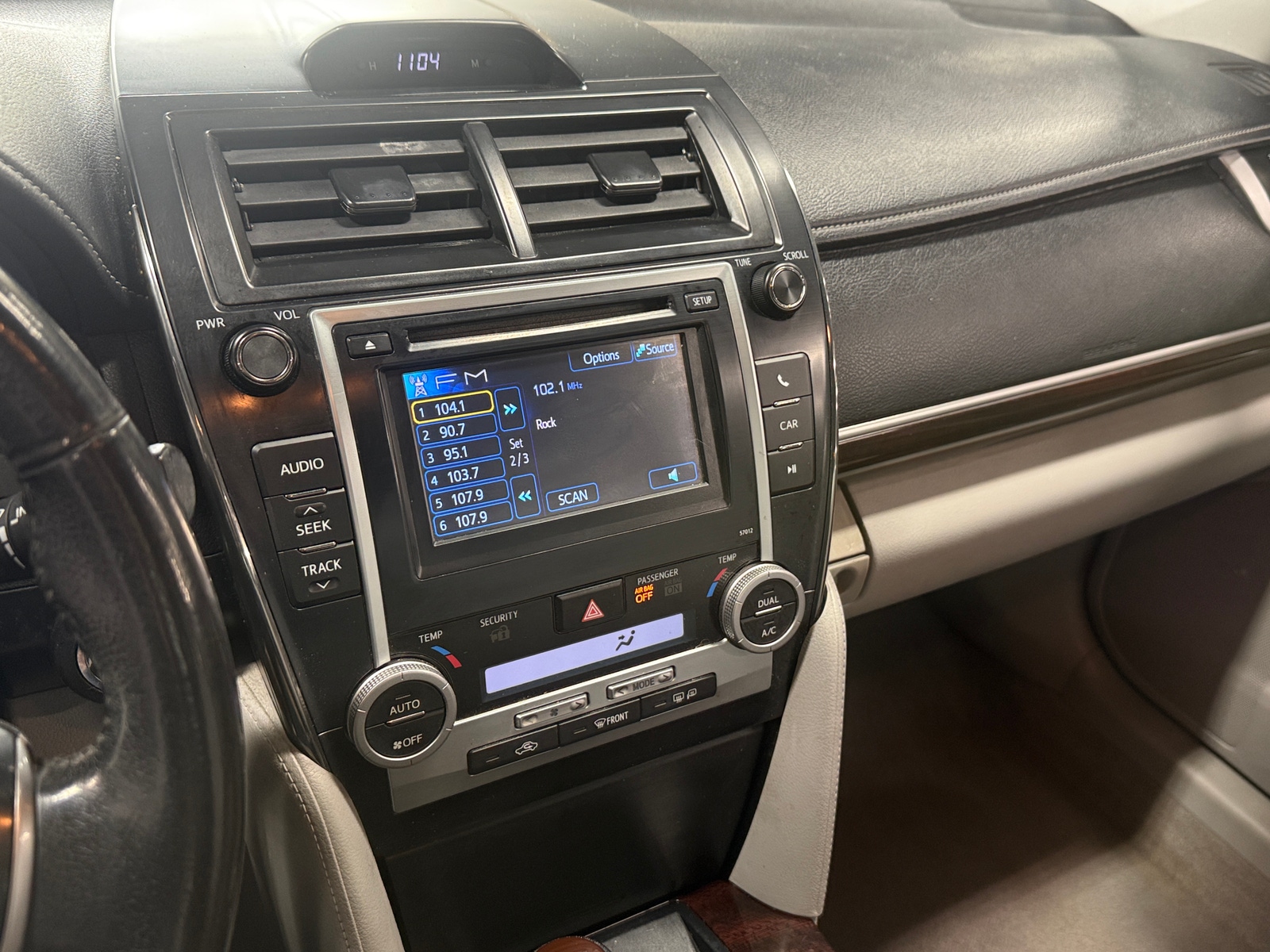 Thumbnail: 2012 Toyota Camry - 4