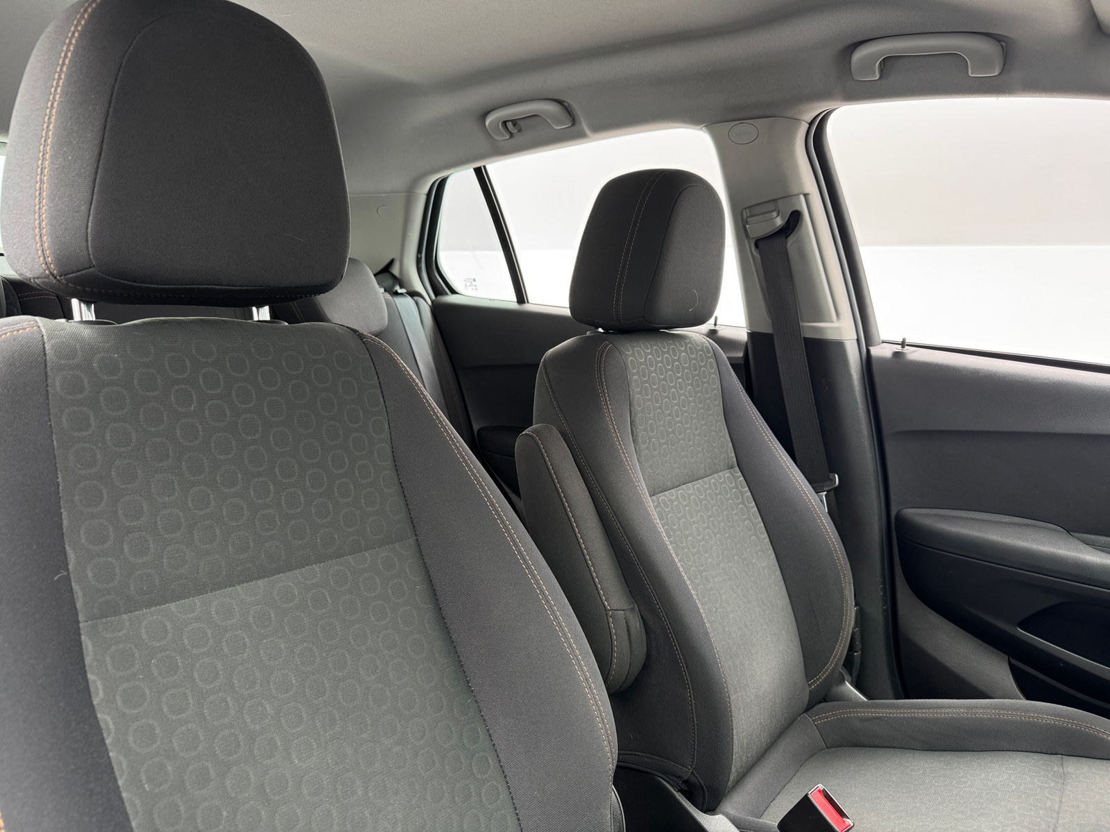 Thumbnail: 2017 Chevrolet Trax - 2