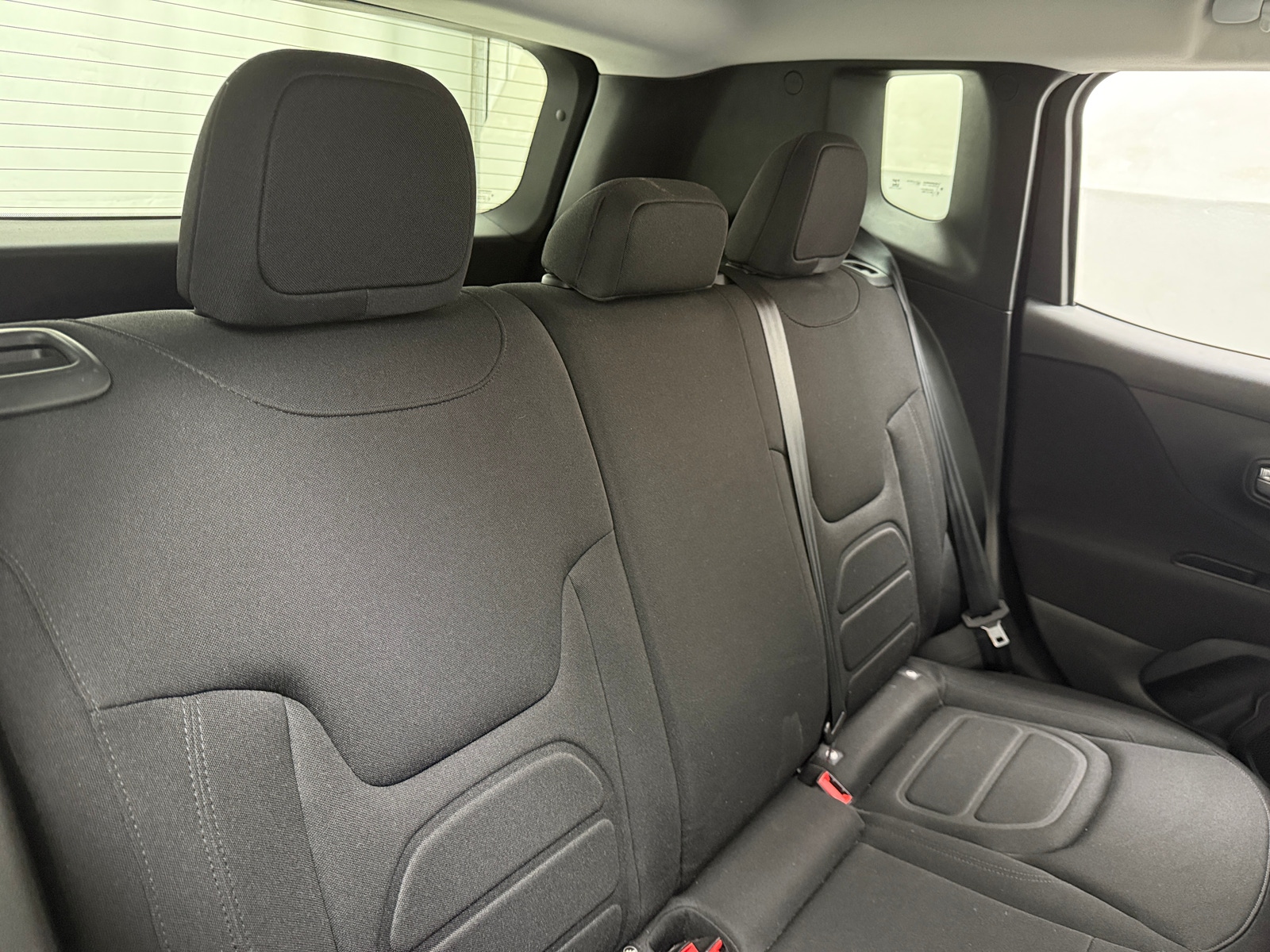 Thumbnail: 2021 Jeep Renegade - 6