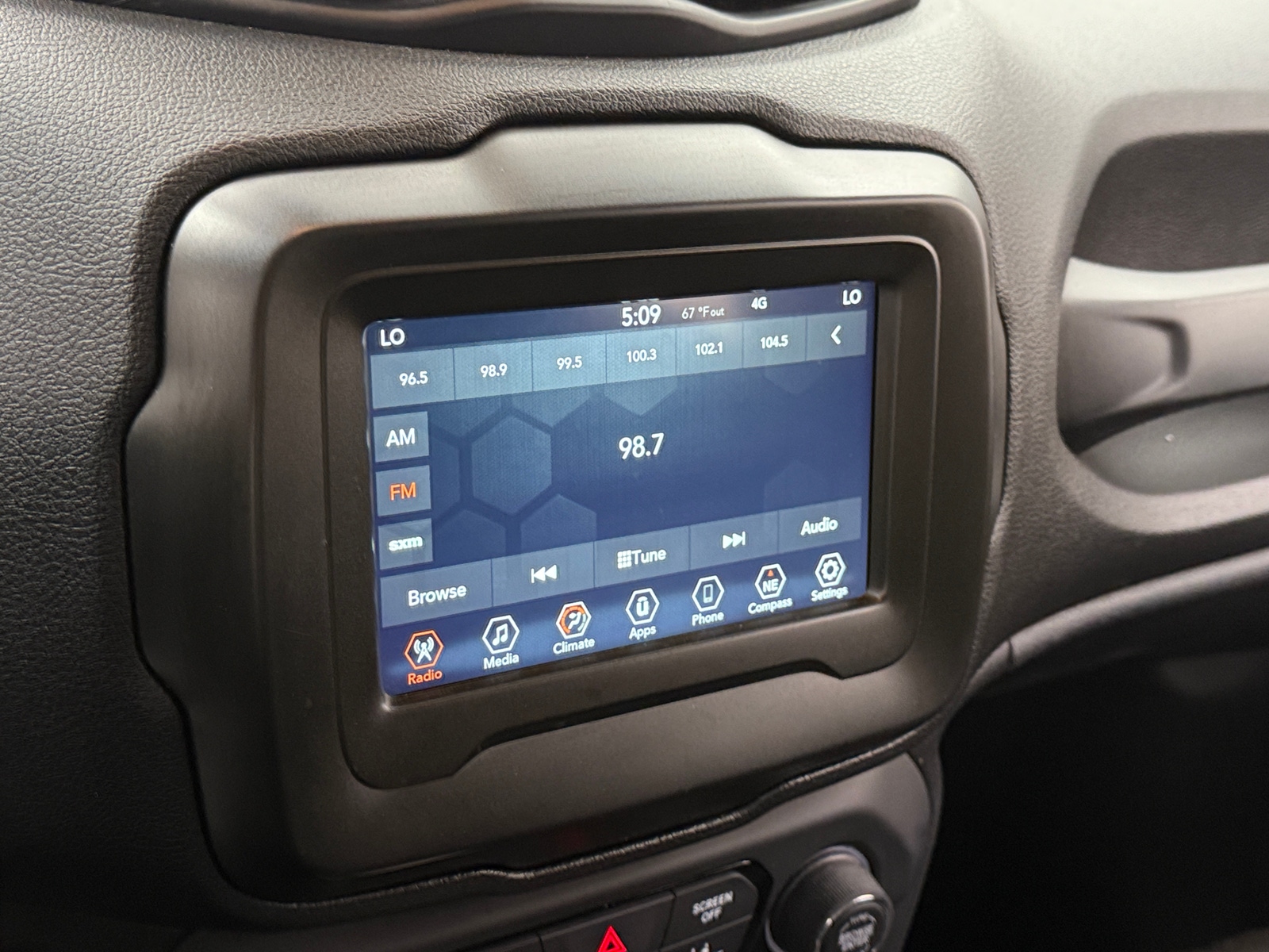 Thumbnail: 2021 Jeep Renegade - 4