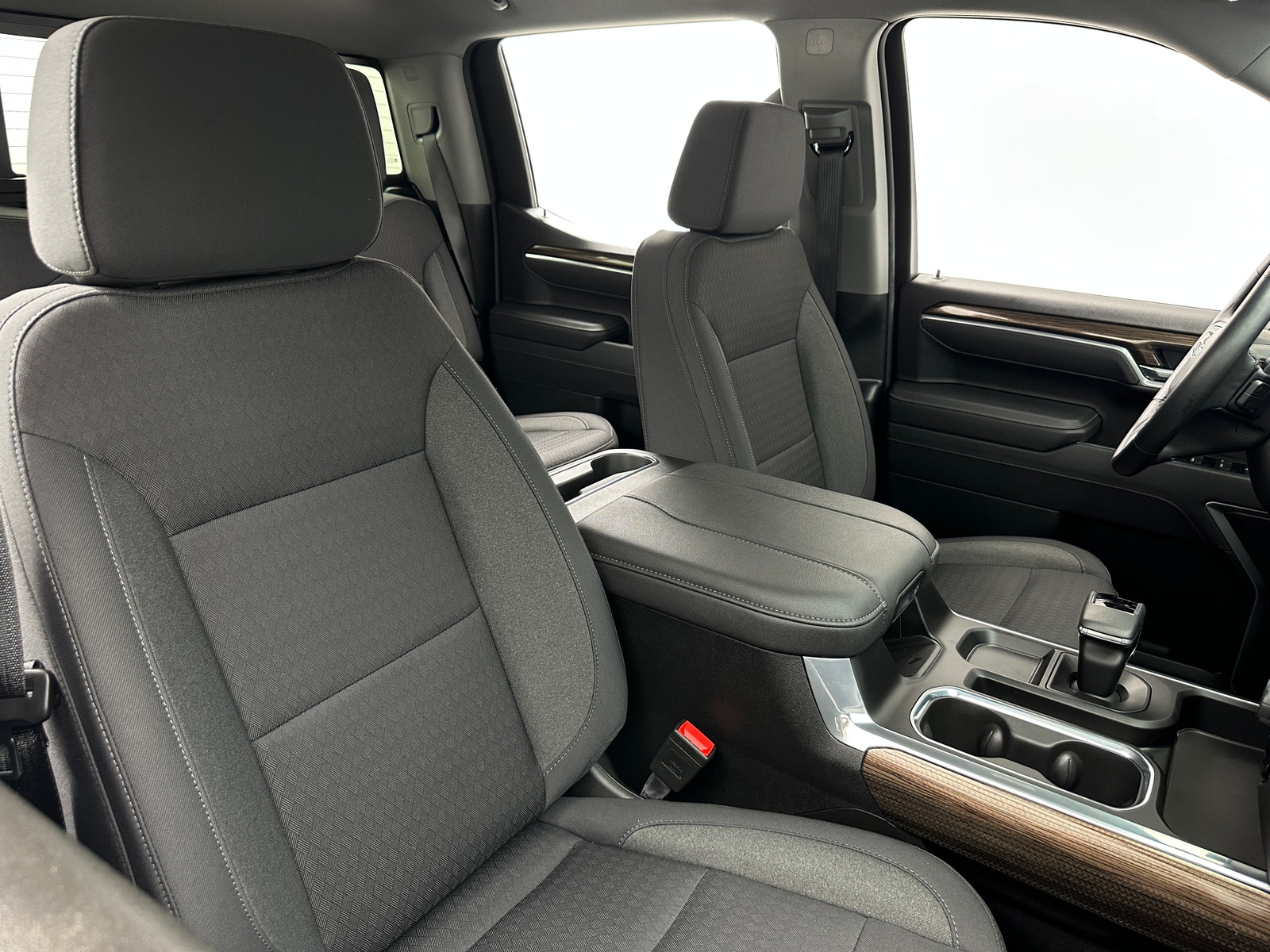 Thumbnail: 2025 Chevrolet Silverado 1500 - 2