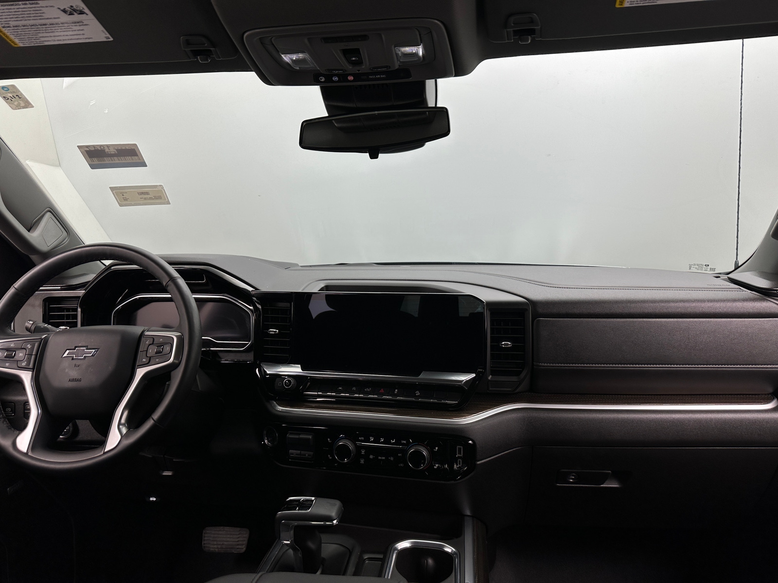 Thumbnail: 2025 Chevrolet Silverado 1500 - 3