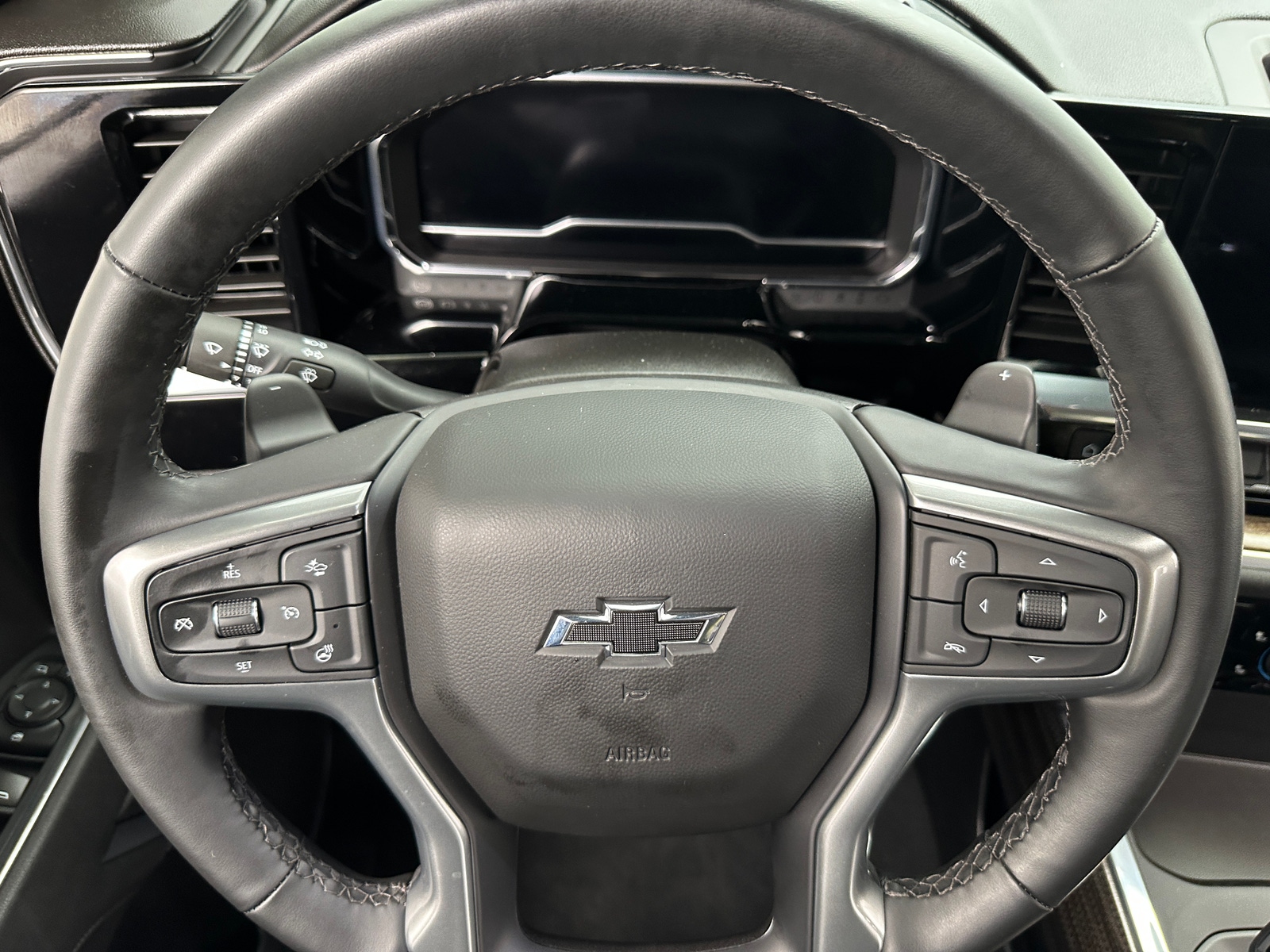 Thumbnail: 2025 Chevrolet Silverado 1500 - 5