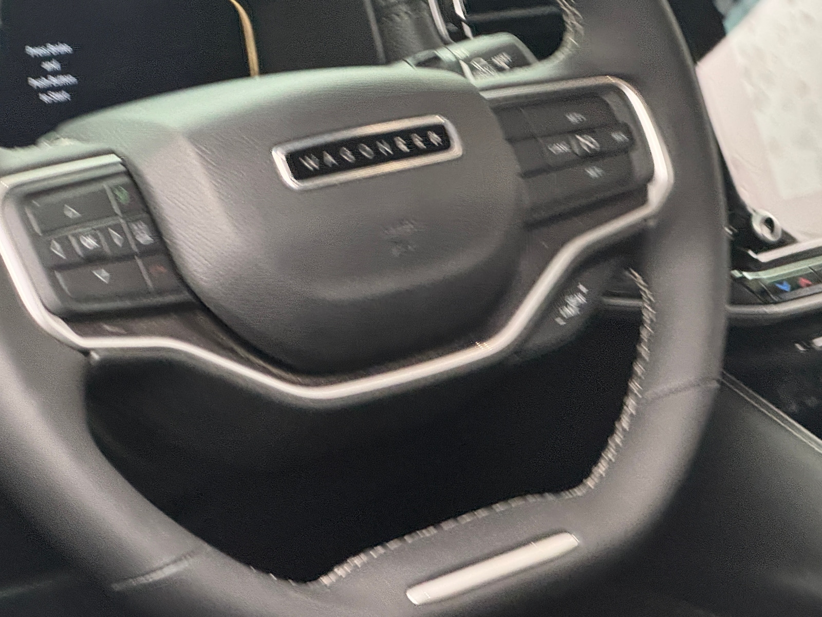 Thumbnail: 2024 Jeep Wagoneer - 4