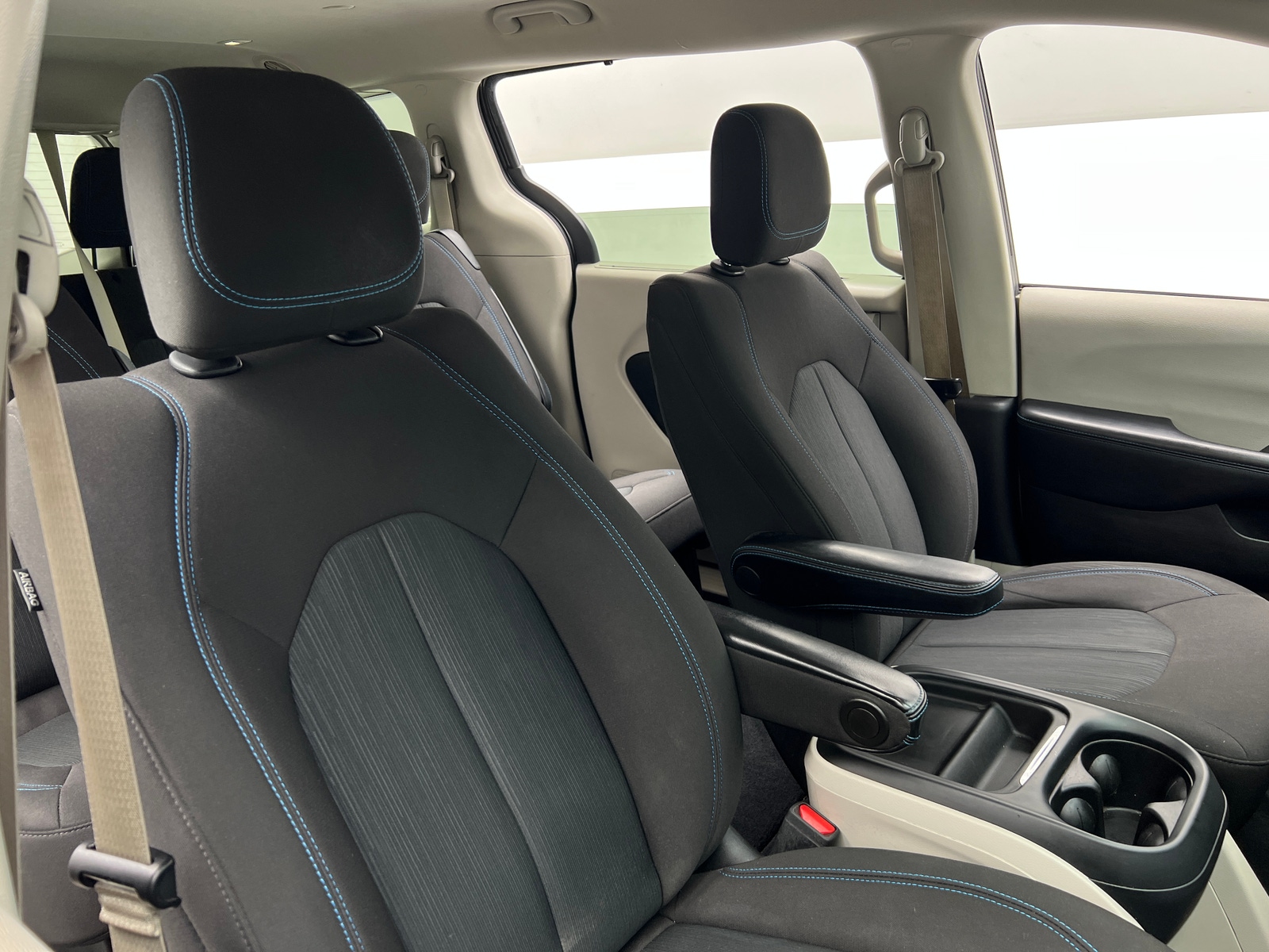 Thumbnail: 2021 Chrysler Pacifica - 2