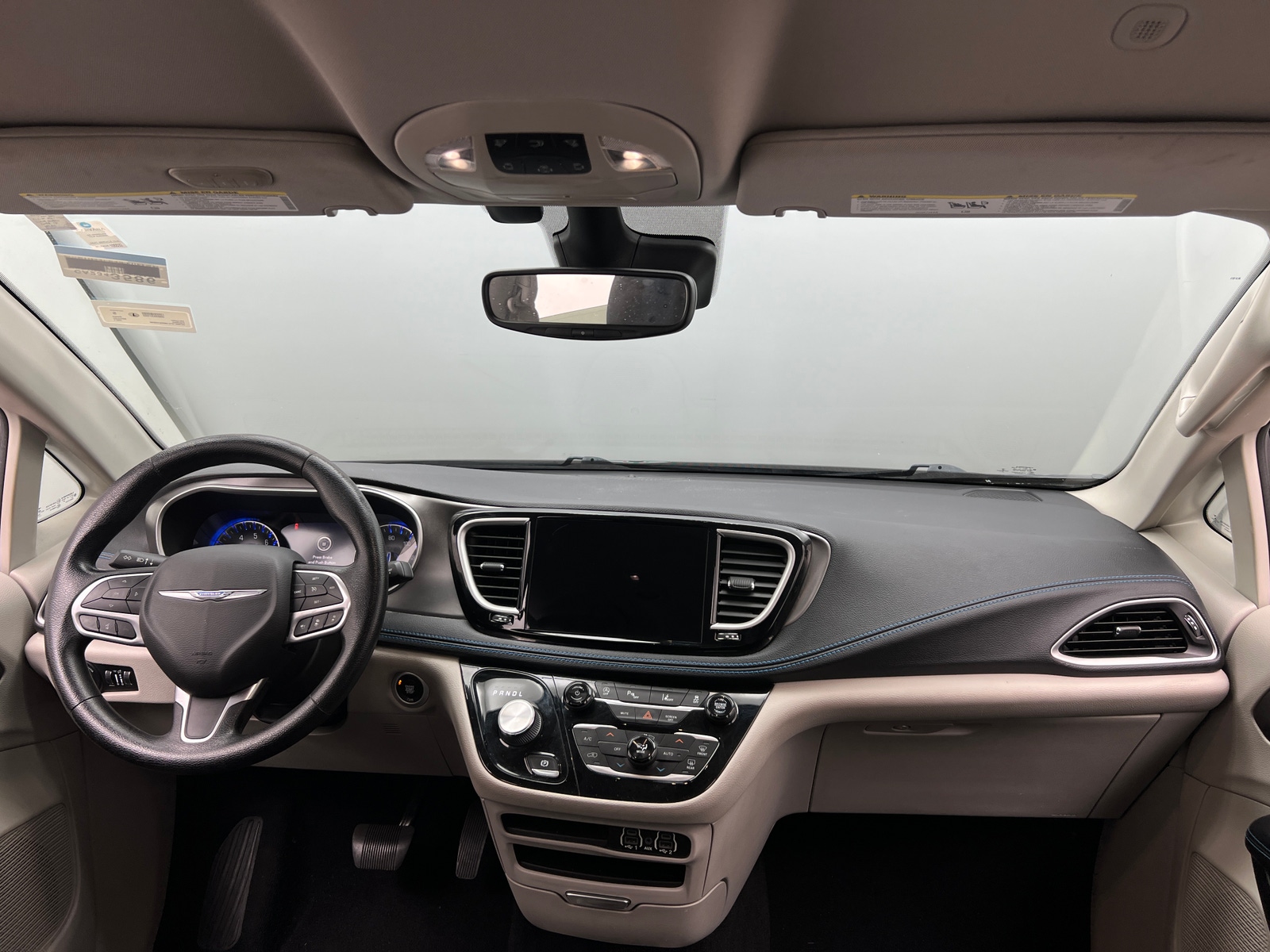 Thumbnail: 2021 Chrysler Pacifica - 3