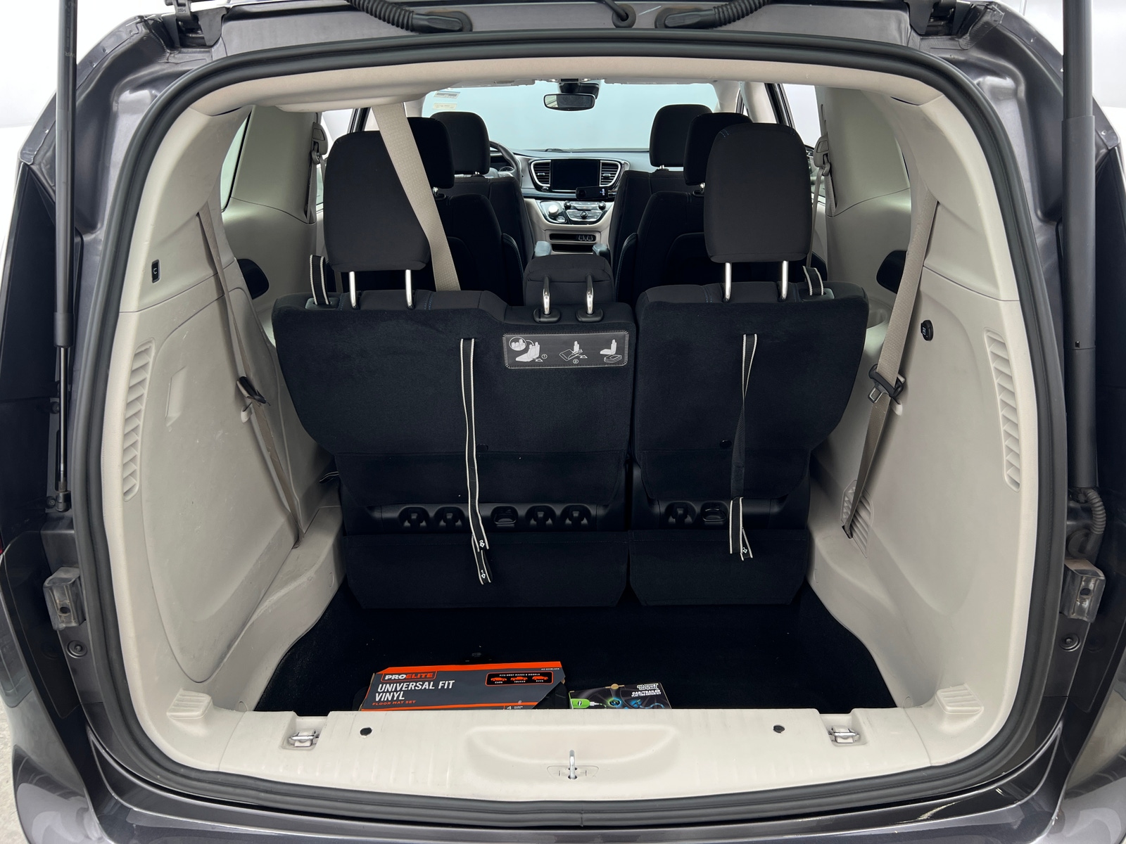 Thumbnail: 2021 Chrysler Pacifica - 7