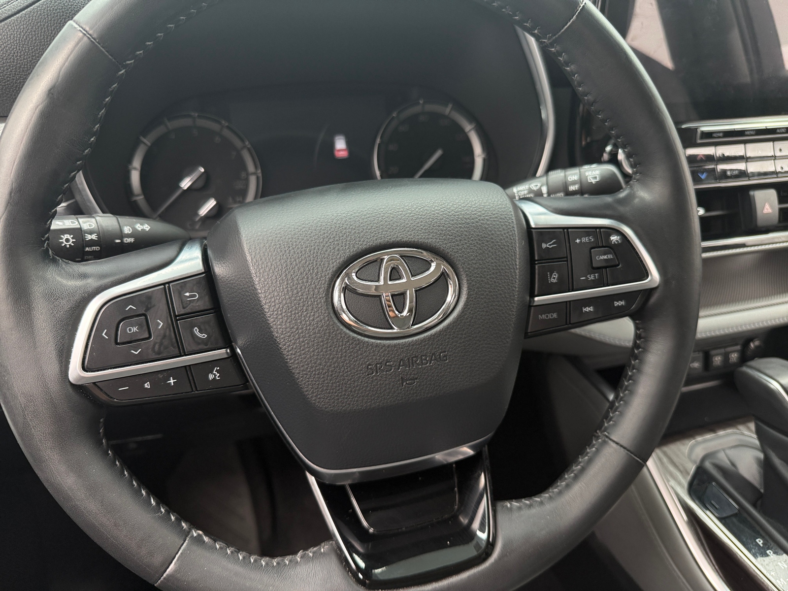 Thumbnail: 2020 Toyota Highlander - 5