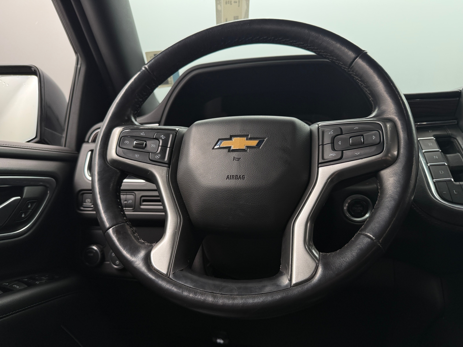 Thumbnail: 2021 Chevrolet Suburban - 4