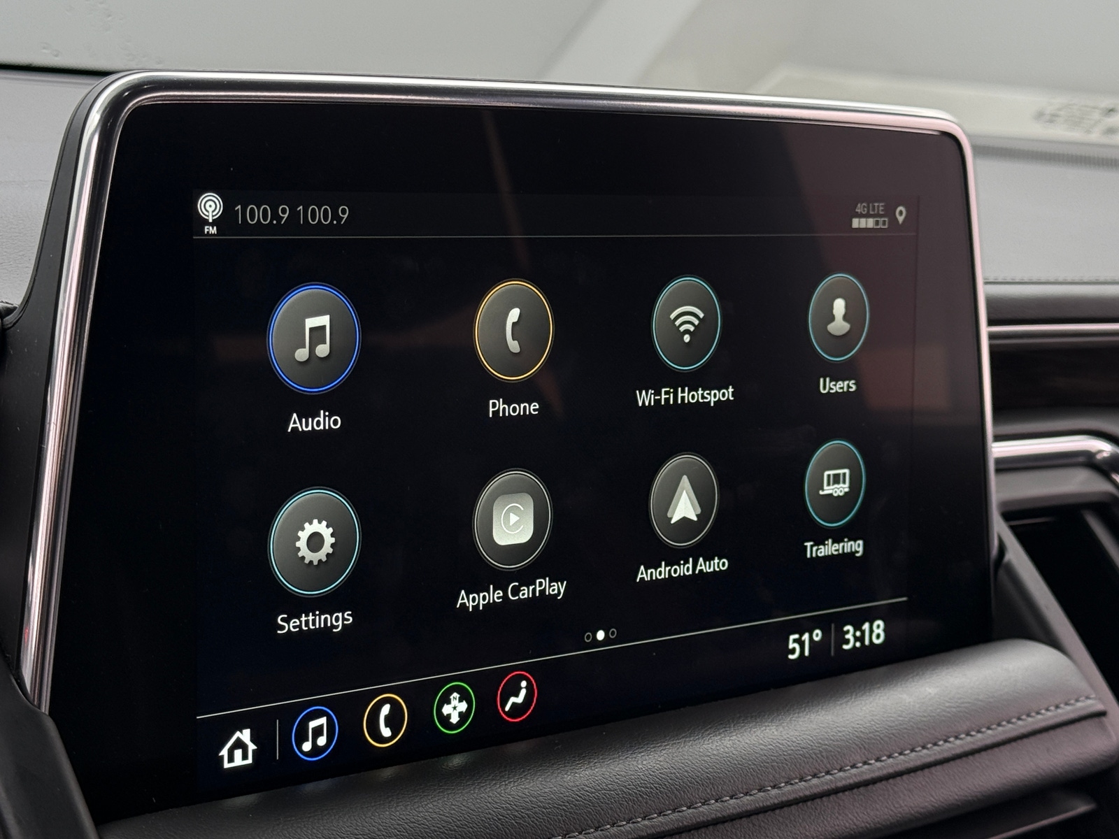 Thumbnail: 2021 Chevrolet Suburban - 3