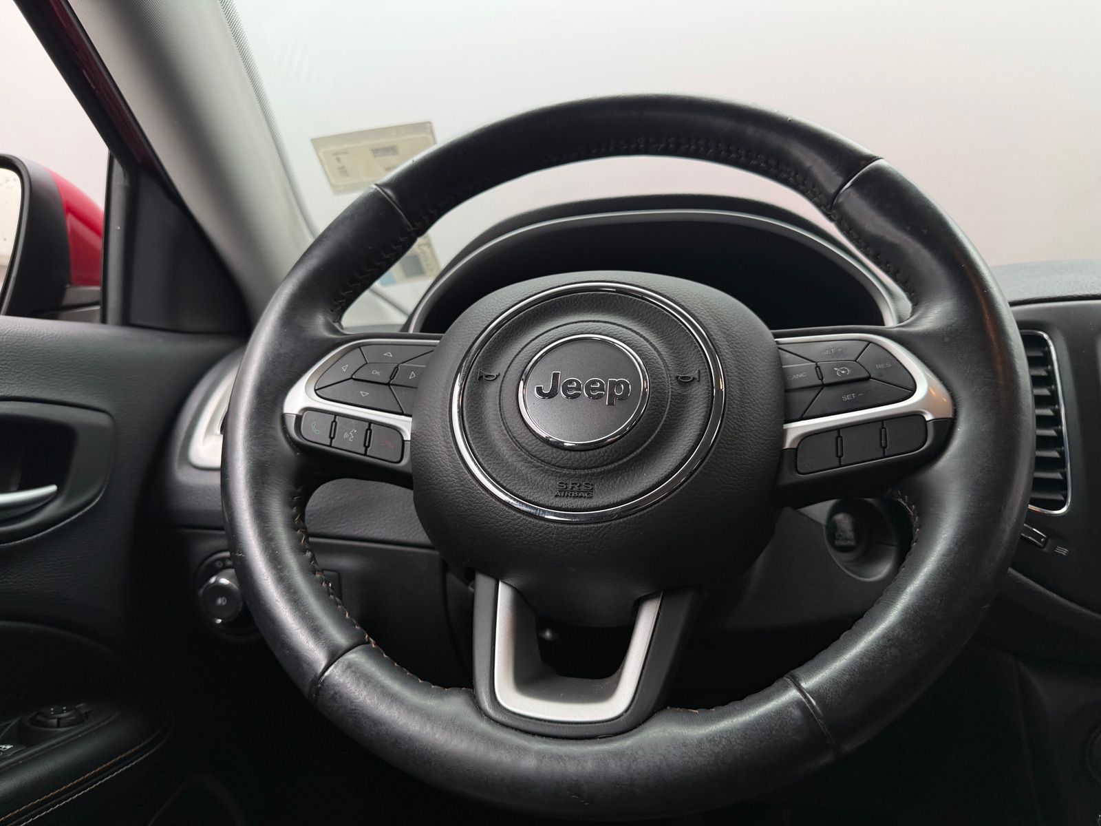 Thumbnail: 2017 Jeep Compass - 5