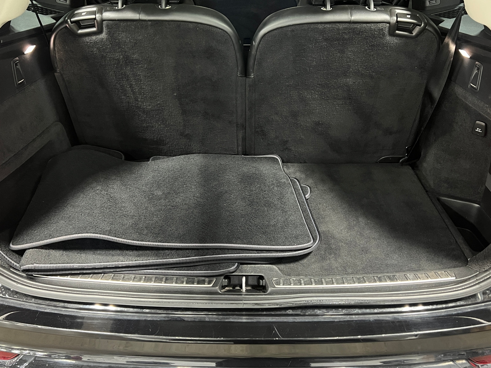 Thumbnail: 2021 Volvo XC90 - 6