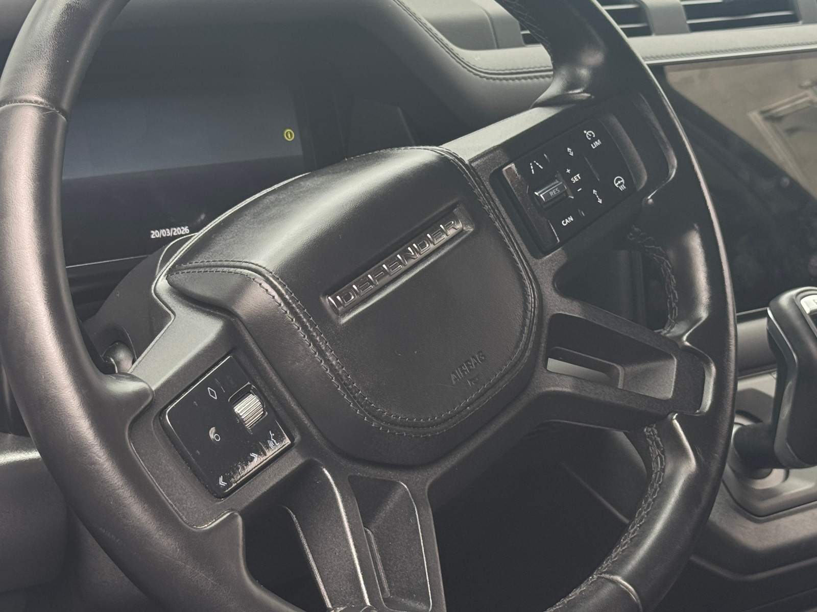 Thumbnail: 2024 Land Rover Defender - 4