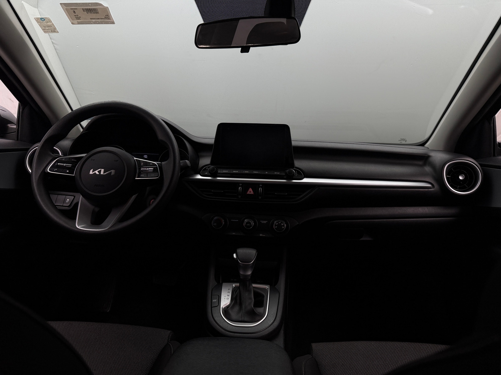 Thumbnail: 2022 Kia Forte - 3