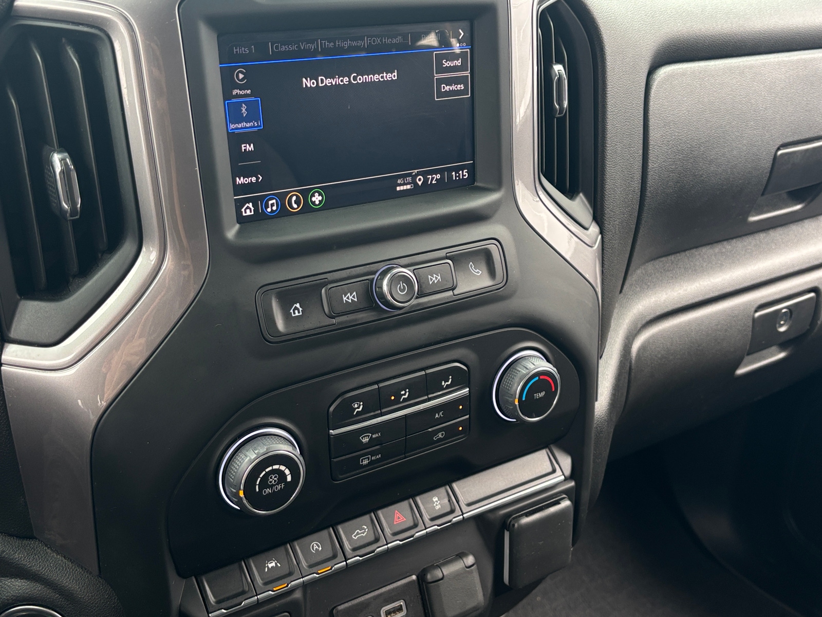 Thumbnail: 2022 Chevrolet Silverado 1500 - 4