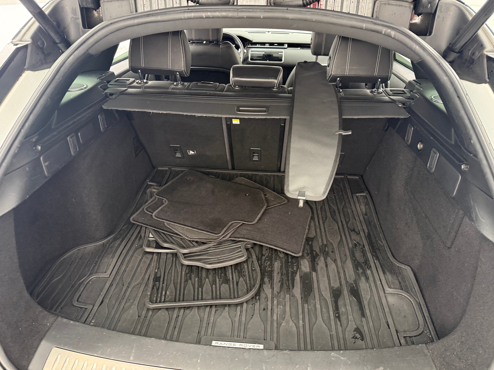 Thumbnail: 2019 Land Rover Range Rover Velar - 6