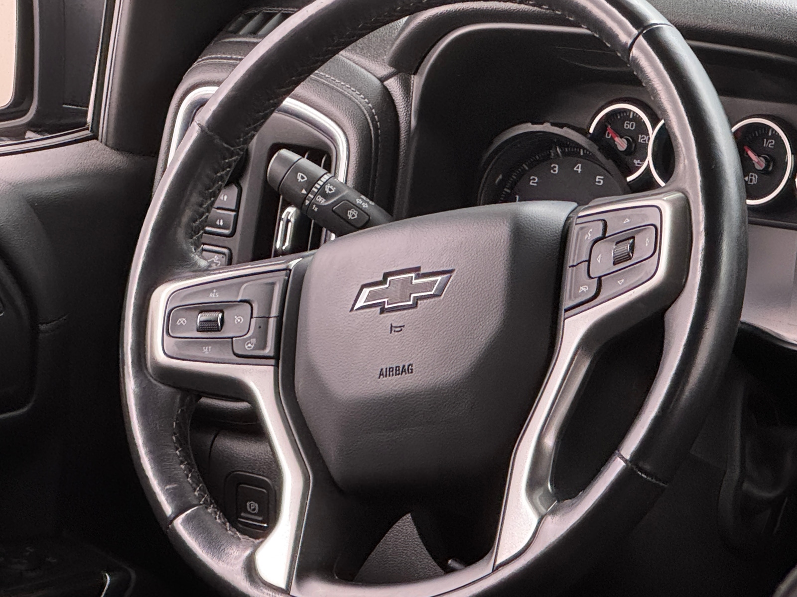 Thumbnail: 2021 Chevrolet Silverado 1500 - 5