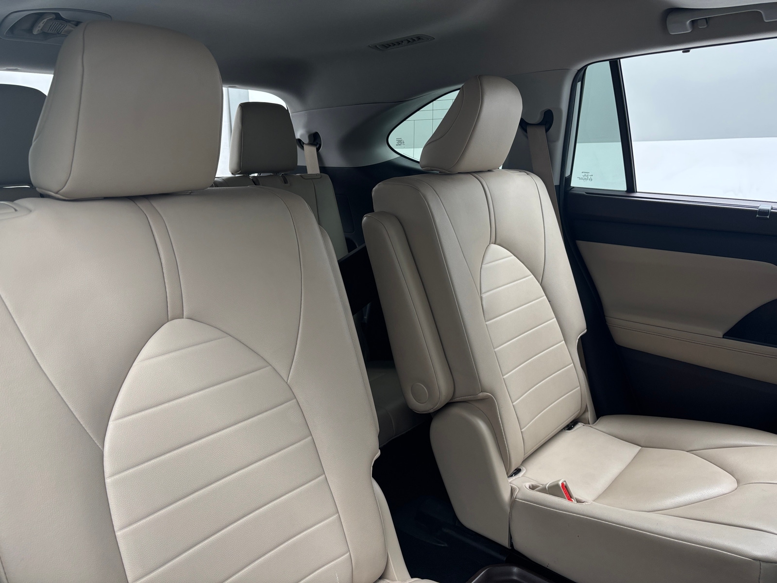 Thumbnail: 2020 Toyota Highlander - 5