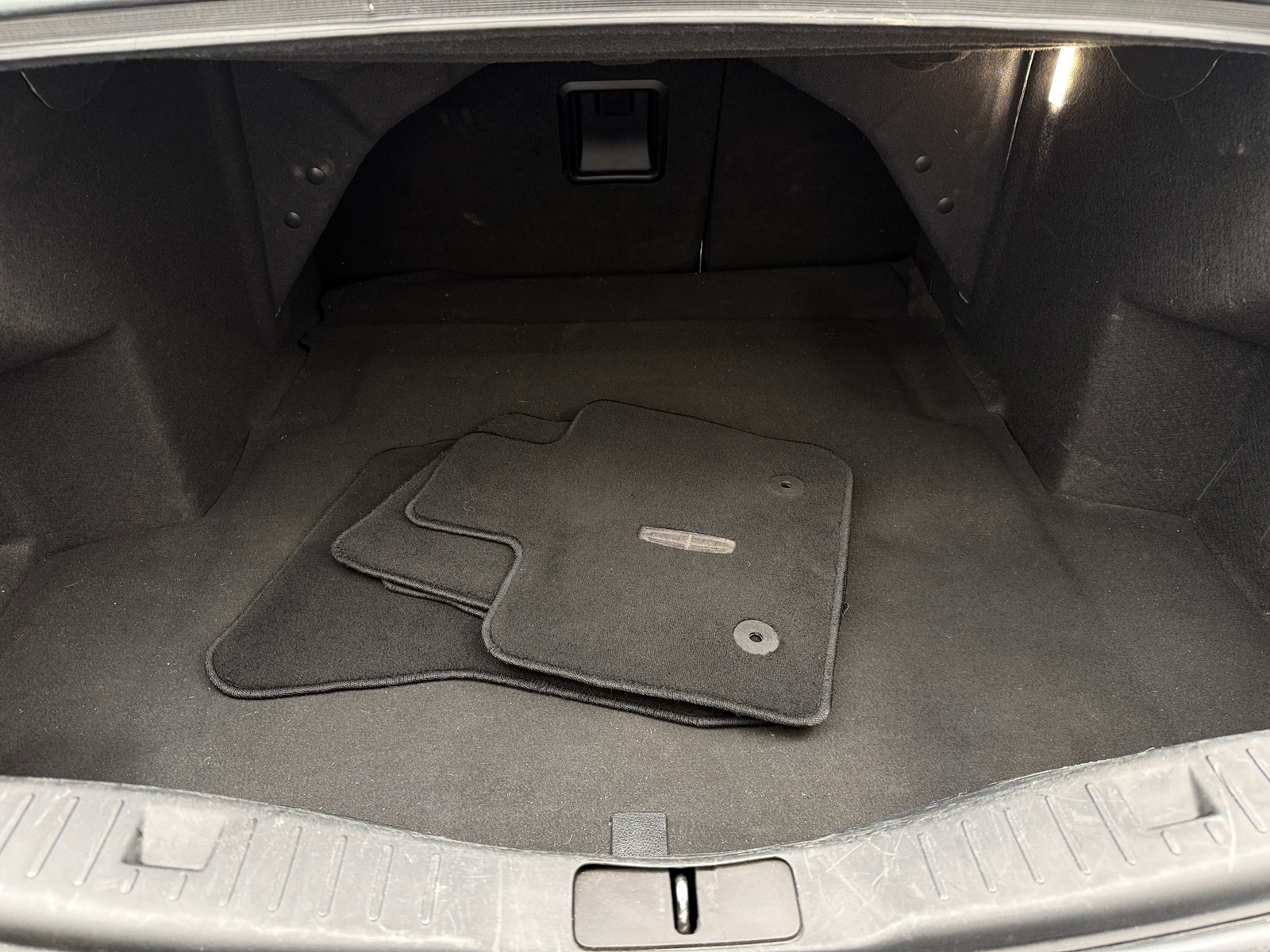 Thumbnail: 2017 Lincoln MKZ - 6