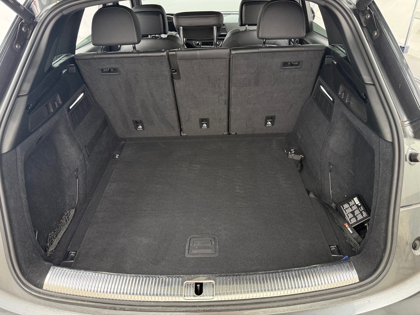 Thumbnail: 2022 Audi SQ5 - 6