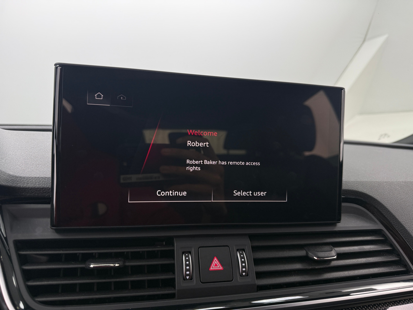 Thumbnail: 2022 Audi SQ5 - 3