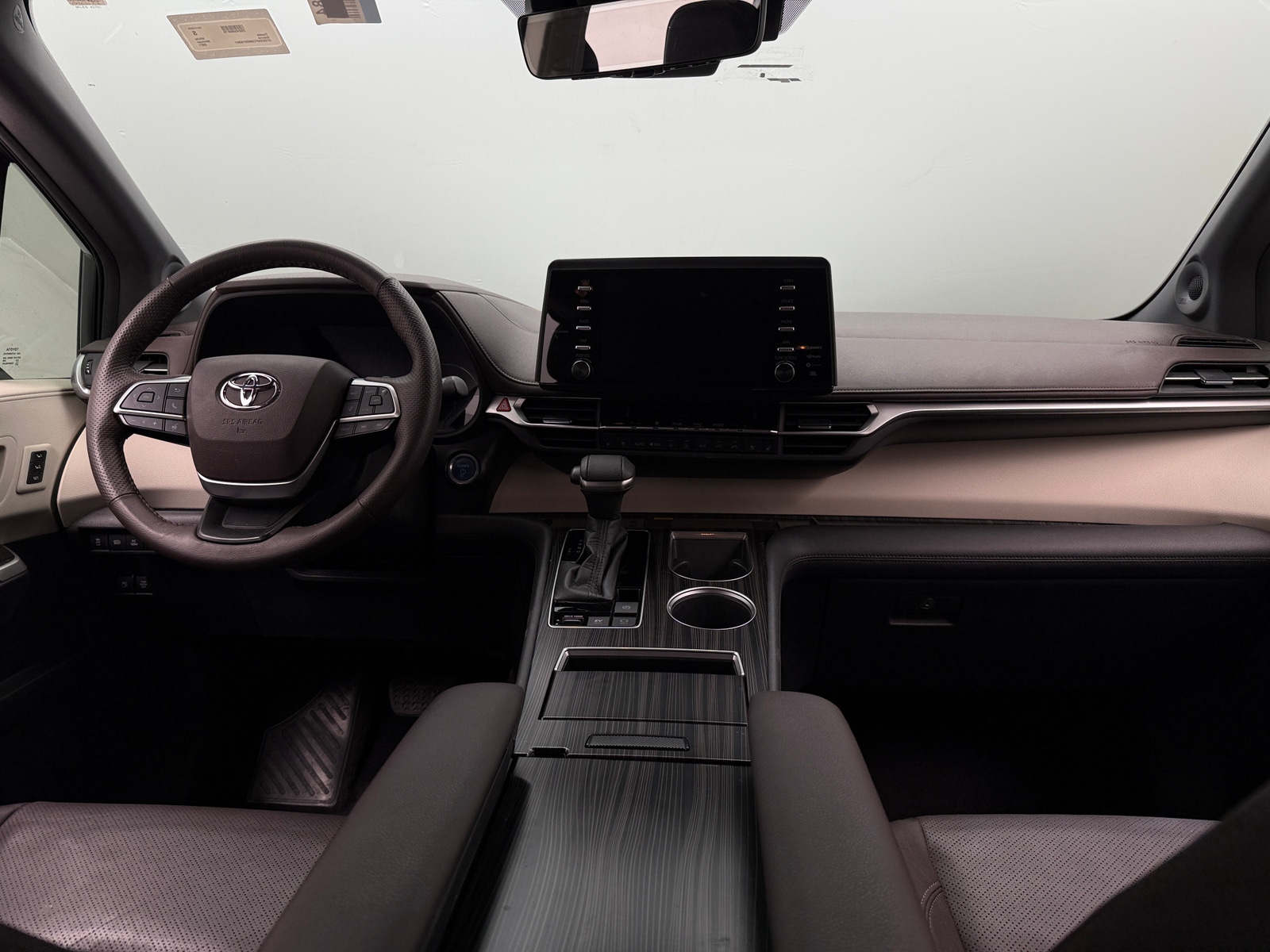 Thumbnail: 2021 Toyota Sienna - 2