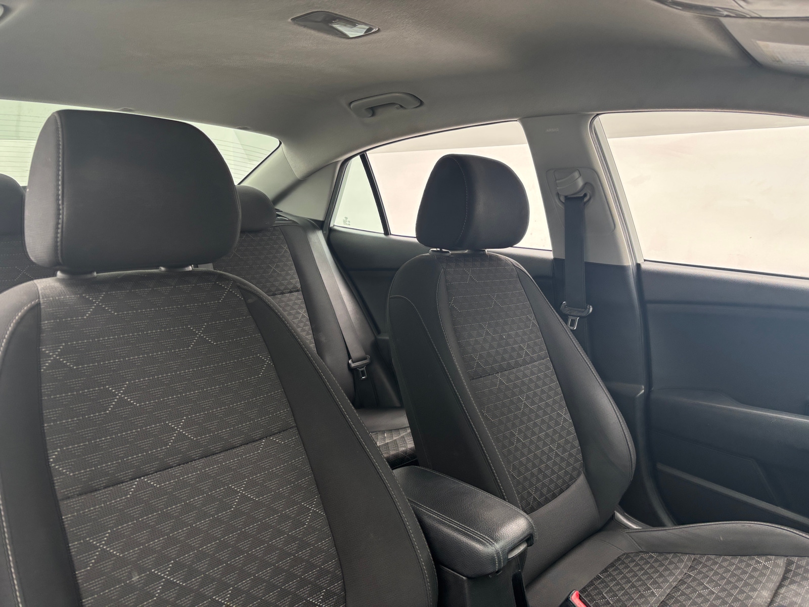 Thumbnail: 2019 Kia Rio - 2