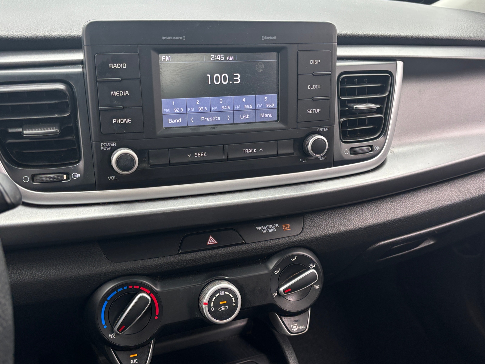 Thumbnail: 2019 Kia Rio - 4