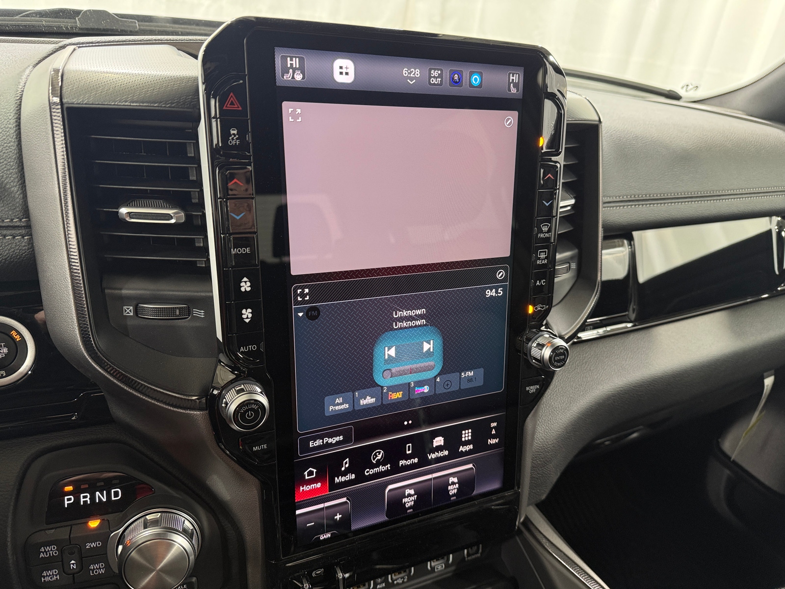 Thumbnail: 2026 RAM 1500 - 3