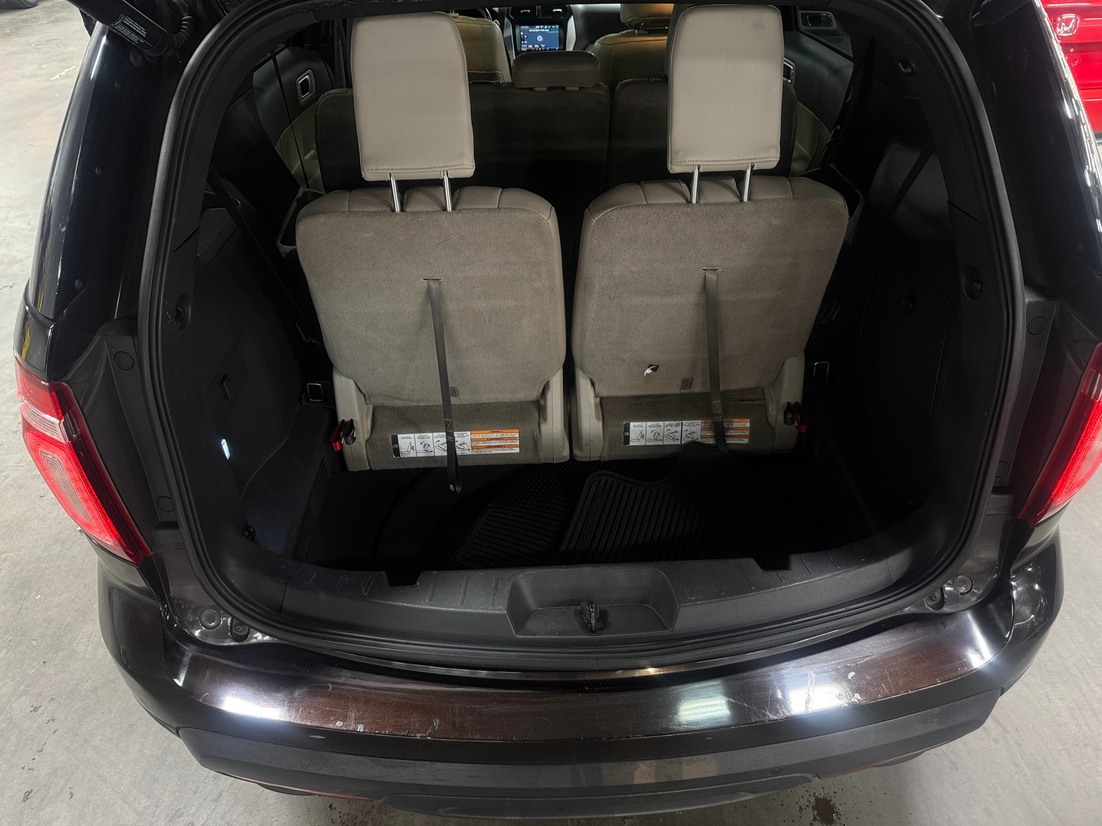 Thumbnail: 2014 Ford Explorer - 6