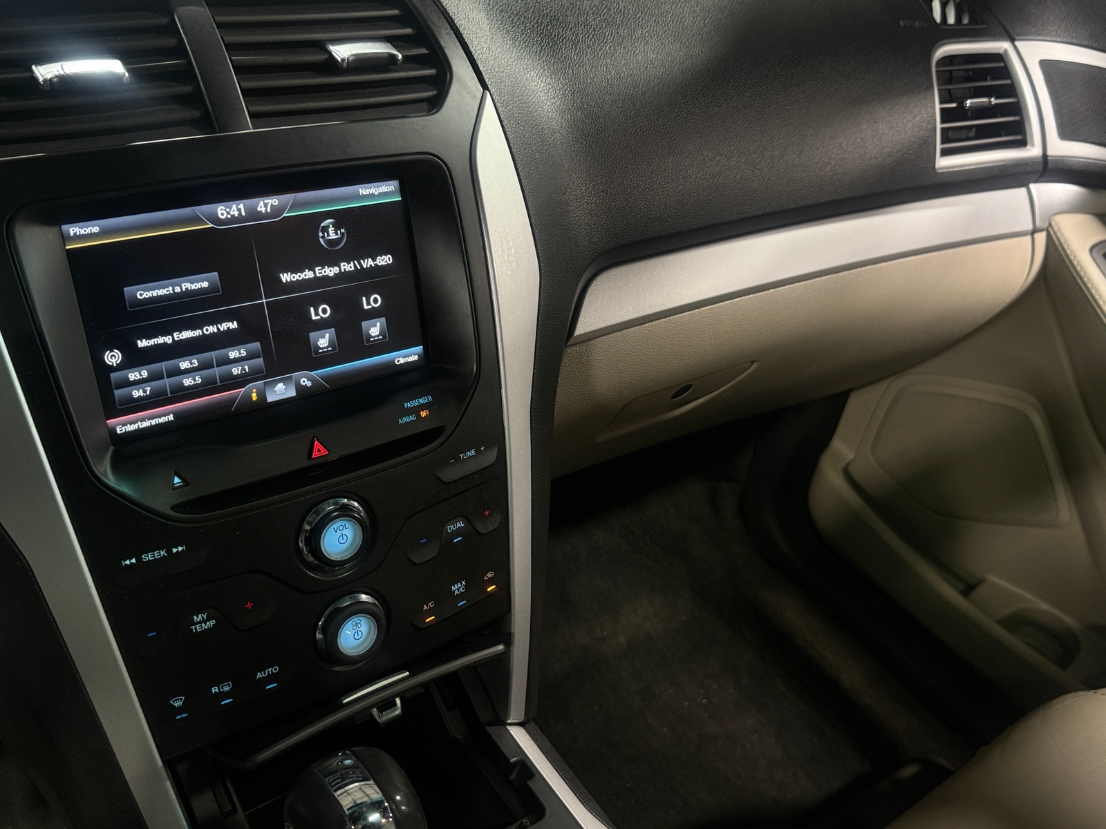 Thumbnail: 2014 Ford Explorer - 3