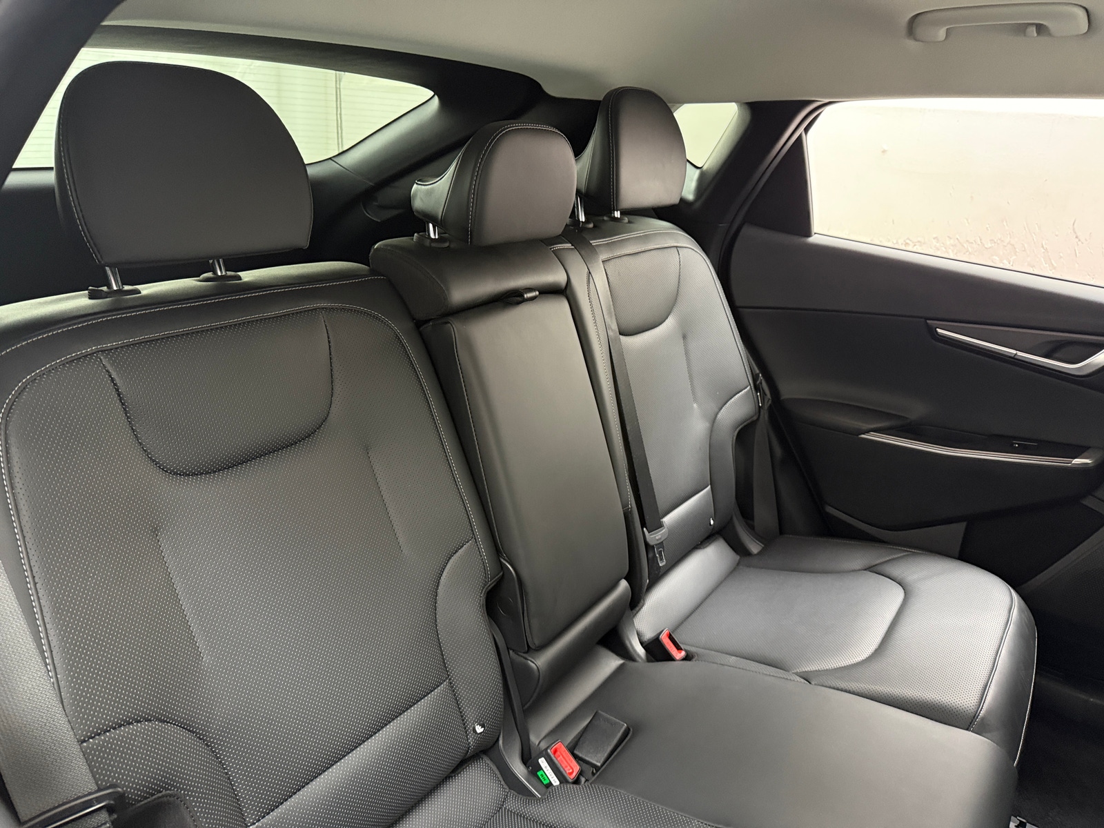 Thumbnail: 2022 Kia EV6 - 5