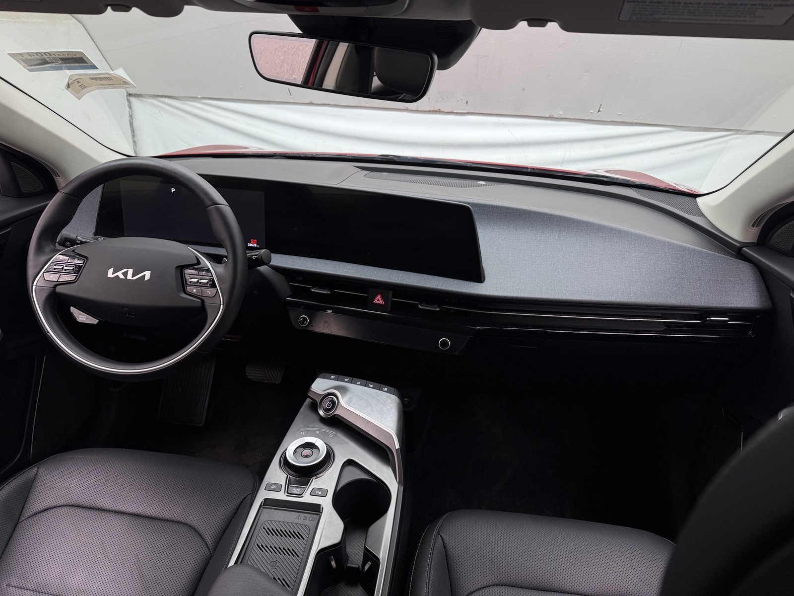 Thumbnail: 2022 Kia EV6 - 2