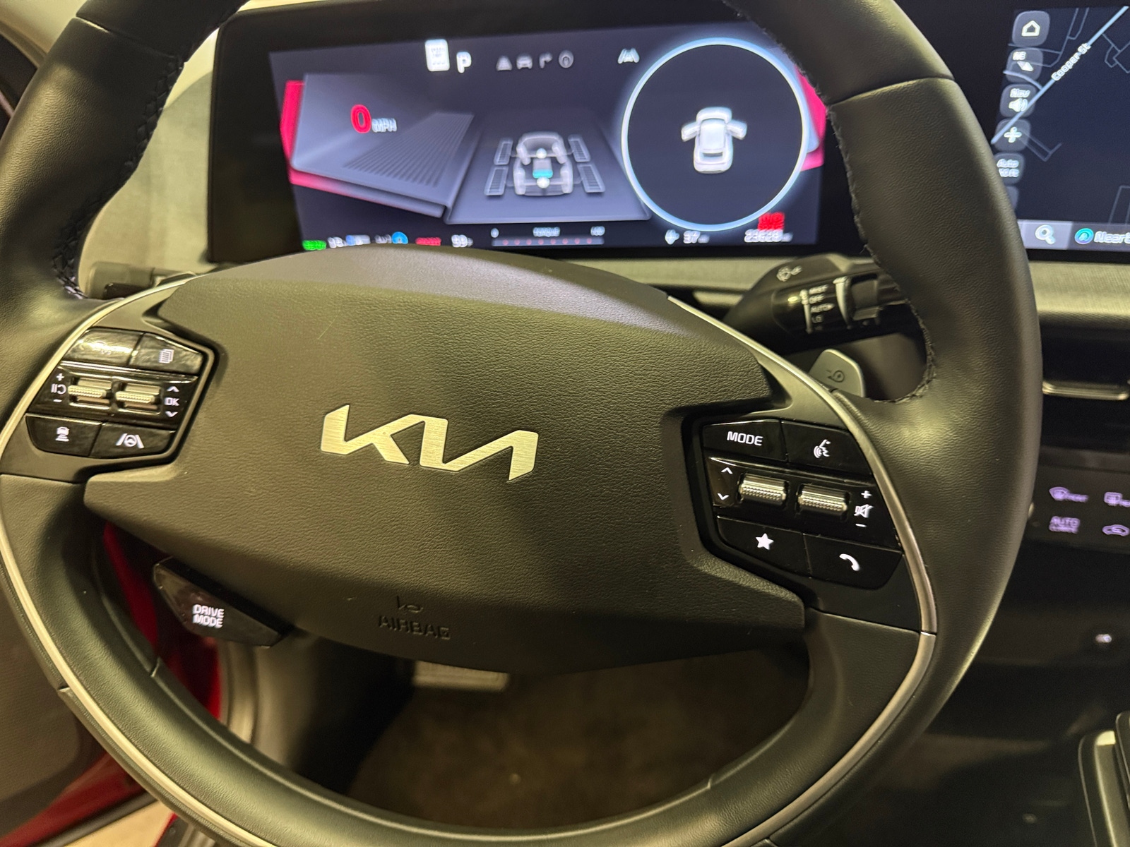 Thumbnail: 2022 Kia EV6 - 4