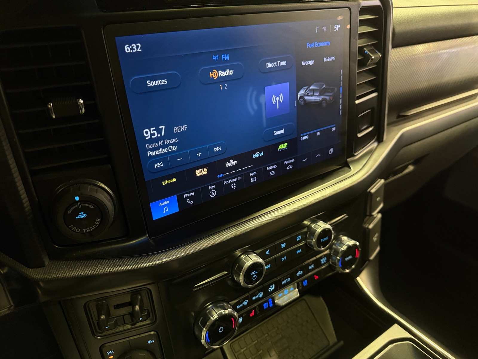 Thumbnail: 2024 Ford Econoline - 3