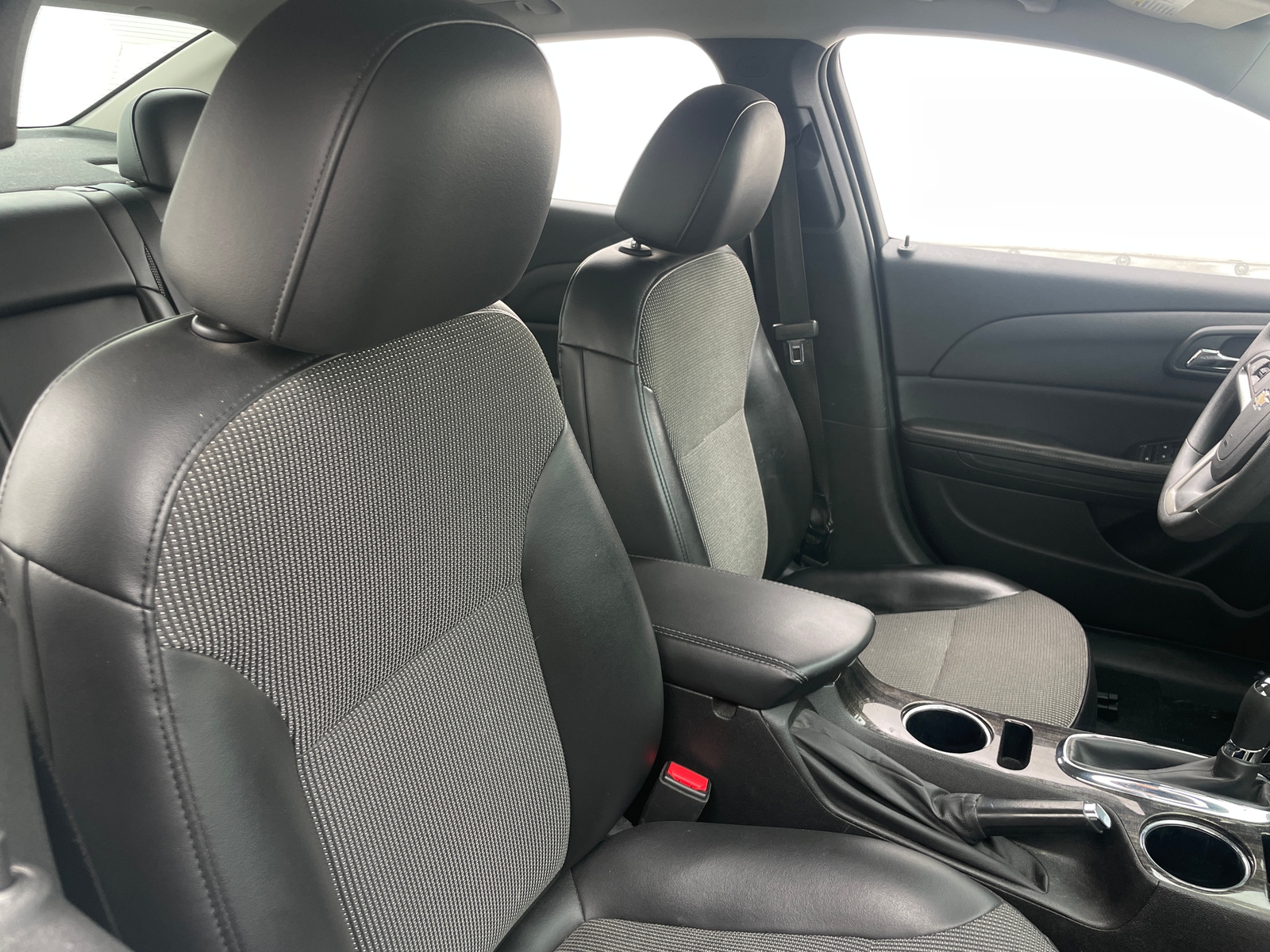 Thumbnail: 2016 Chevrolet Malibu - 2