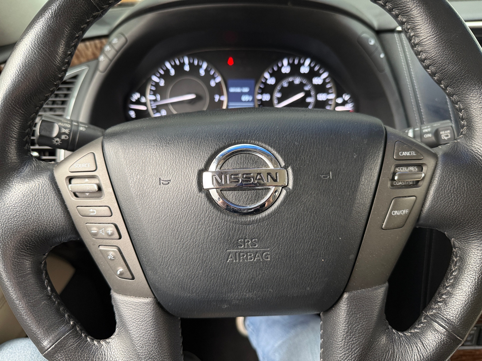 Thumbnail: 2017 Nissan Armada - 4
