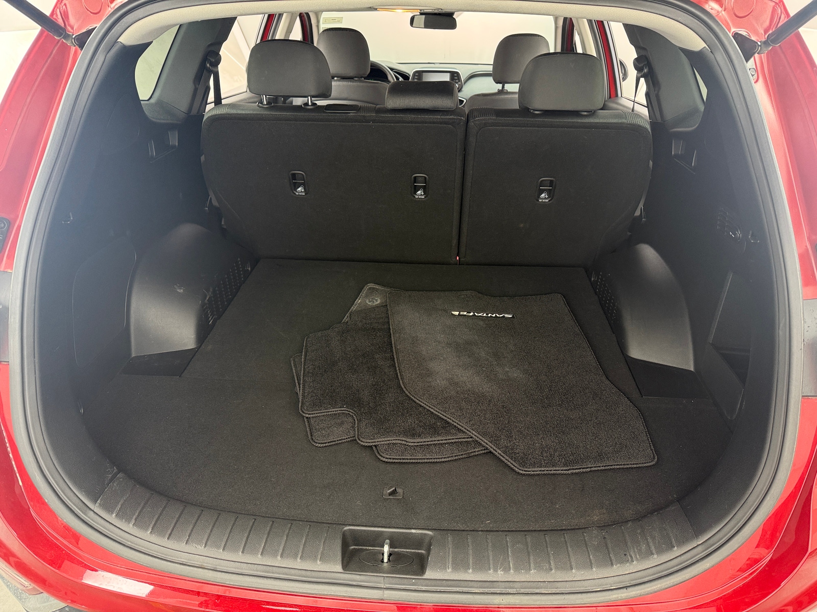 Thumbnail: 2019 Hyundai Santa Fe - 7