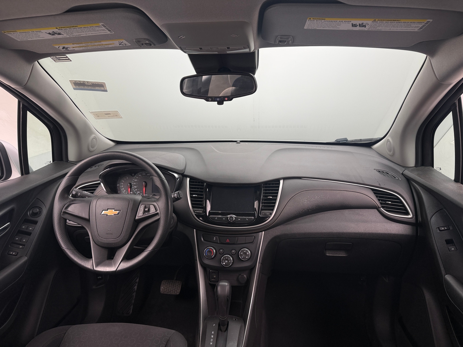 Thumbnail: 2017 Chevrolet Trax - 3