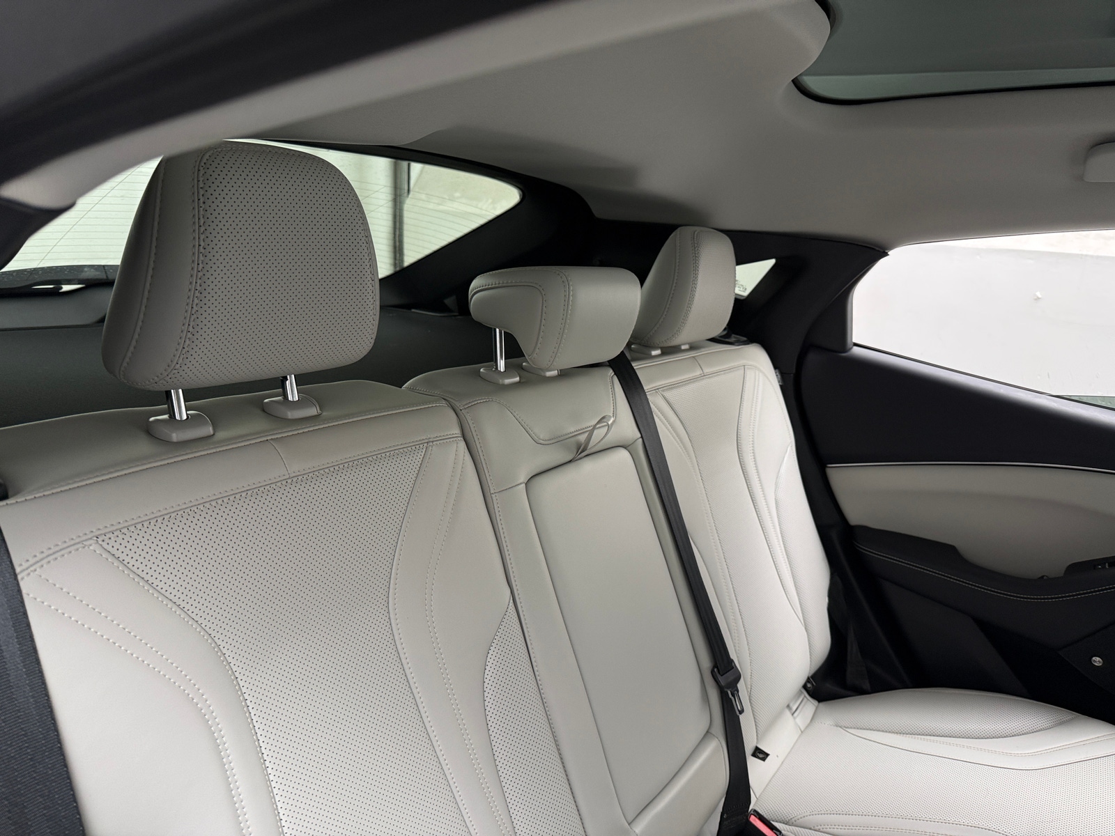 Thumbnail: 2021 Ford Mustang Mach-E - 5