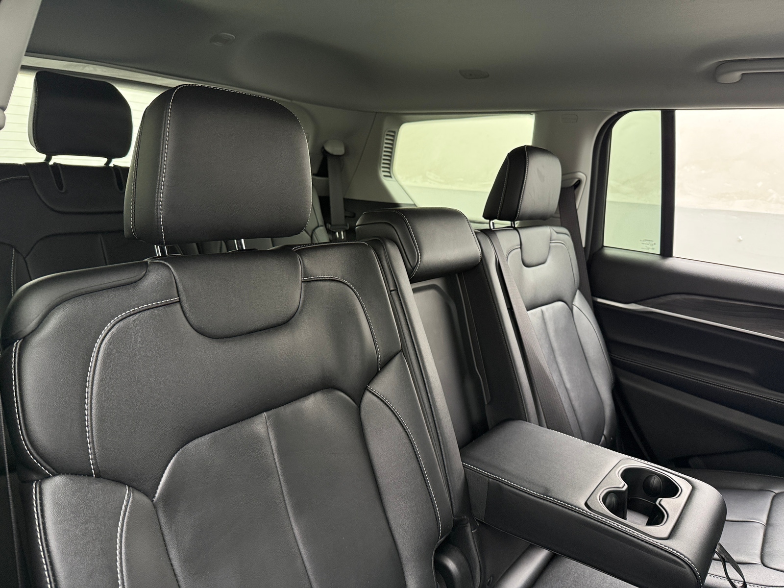 Thumbnail: 2022 Jeep Grand Cherokee L - 5