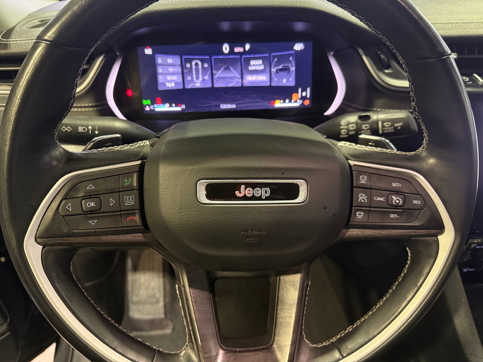 Thumbnail: 2022 Jeep Grand Cherokee L - 4