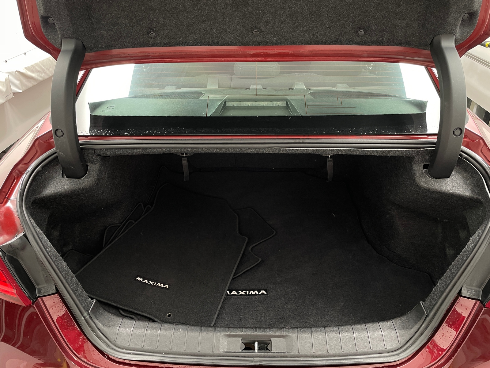 Thumbnail: 2017 Nissan Maxima - 7