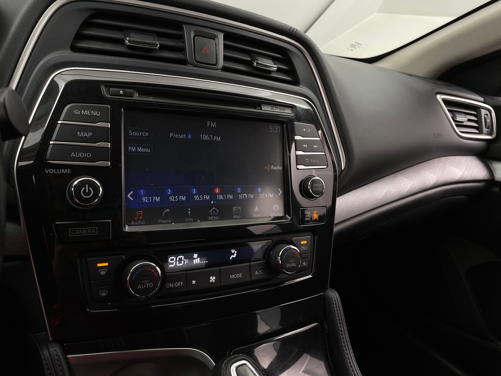 Thumbnail: 2017 Nissan Maxima - 4