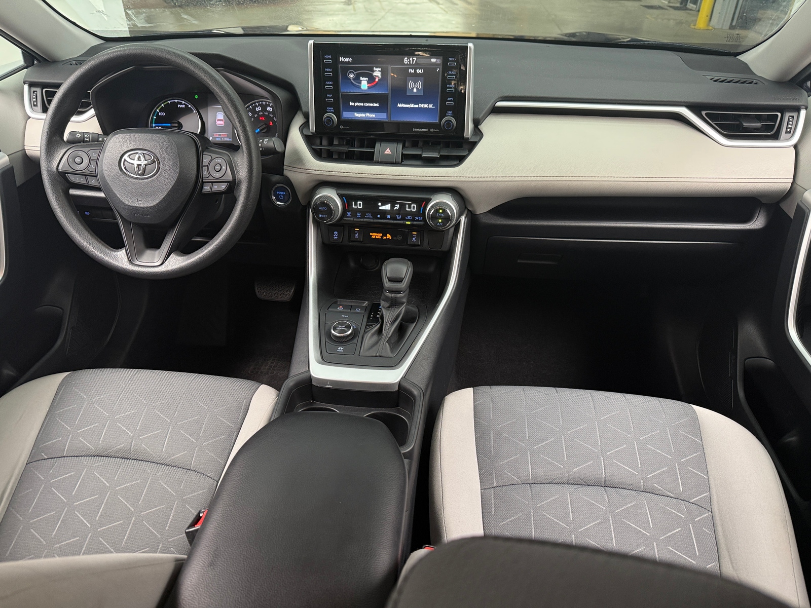 Thumbnail: 2019 Toyota RAV4 - 3