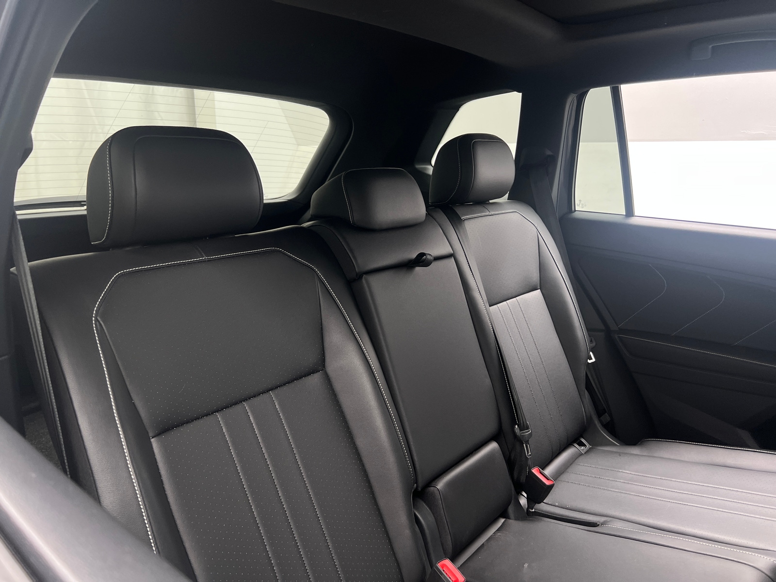 Thumbnail: 2024 Volkswagen Tiguan - 6