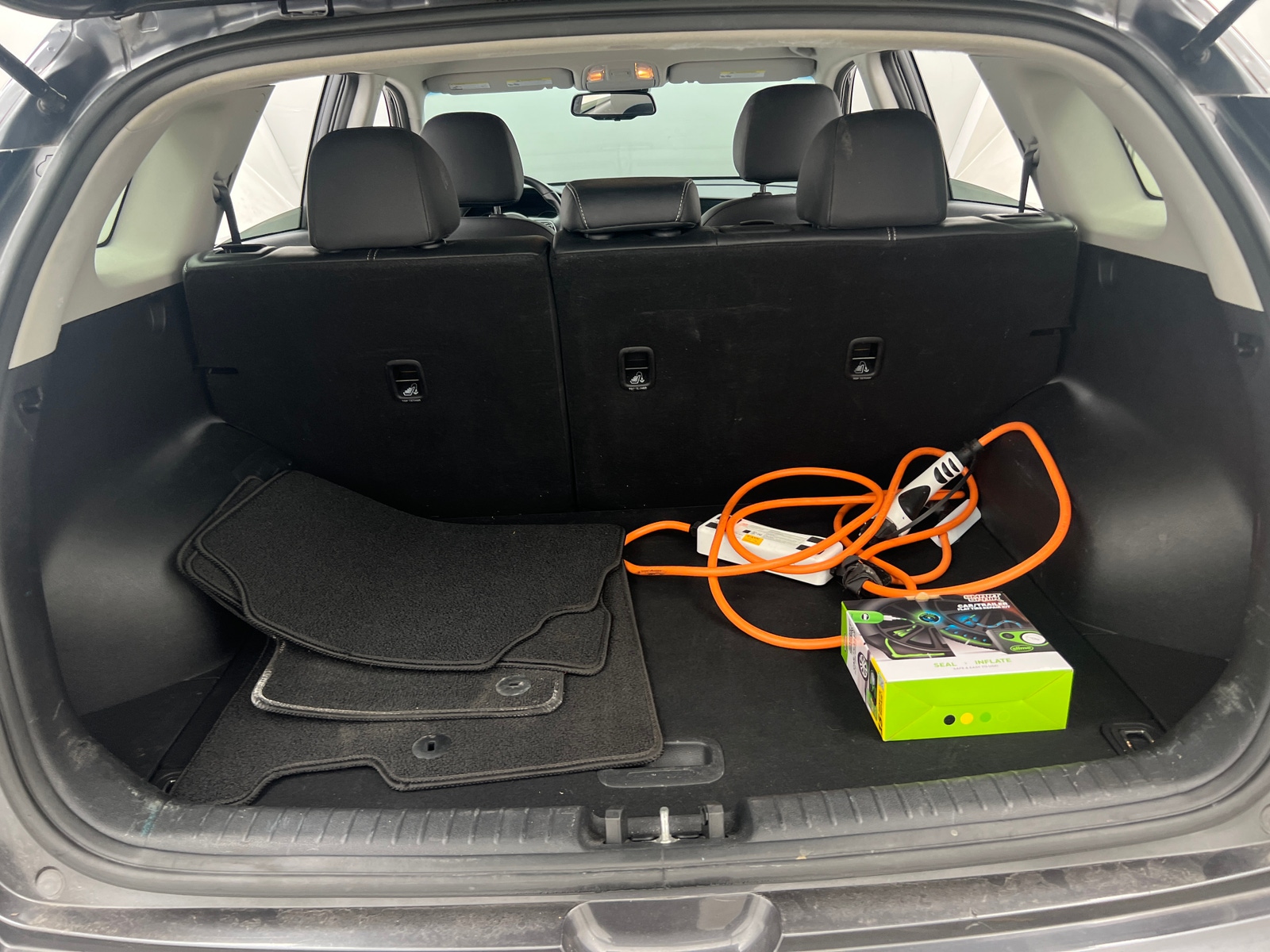 Thumbnail: 2020 Kia Niro - 6