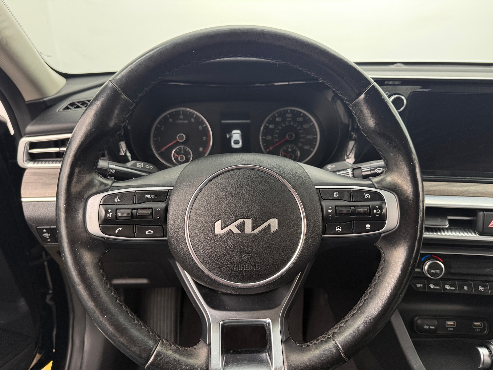 Thumbnail: 2023 Kia K5 - 4