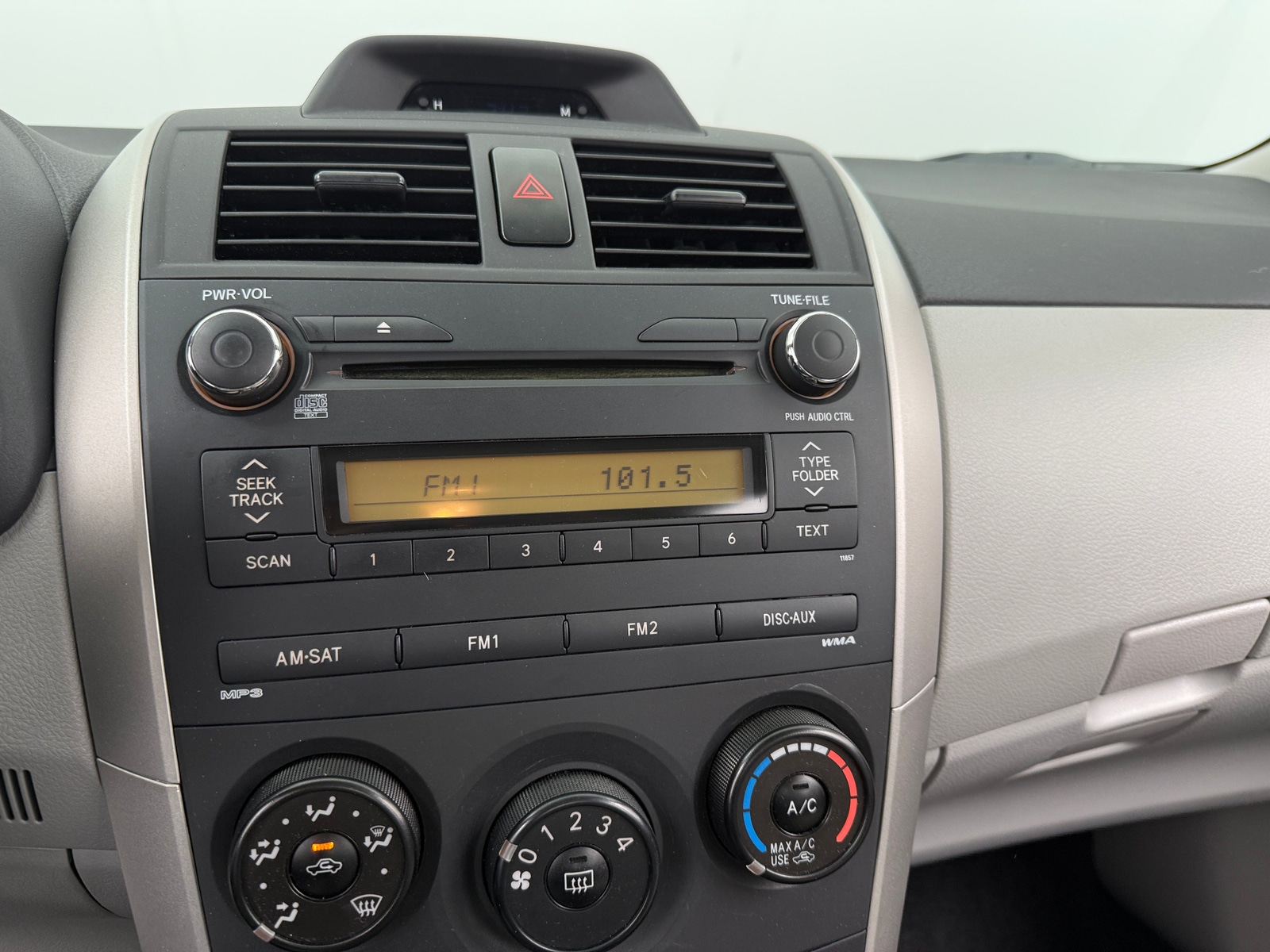 Thumbnail: 2013 Toyota Corolla - 4